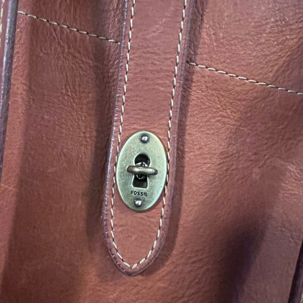 Fossil Vintage Austin Tote Brown Rugged Leather - Picture 4 of 10